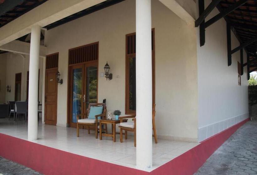 اتاق استاندارد با چشم‌انداز باغ, Guesthouse Rumah Senang