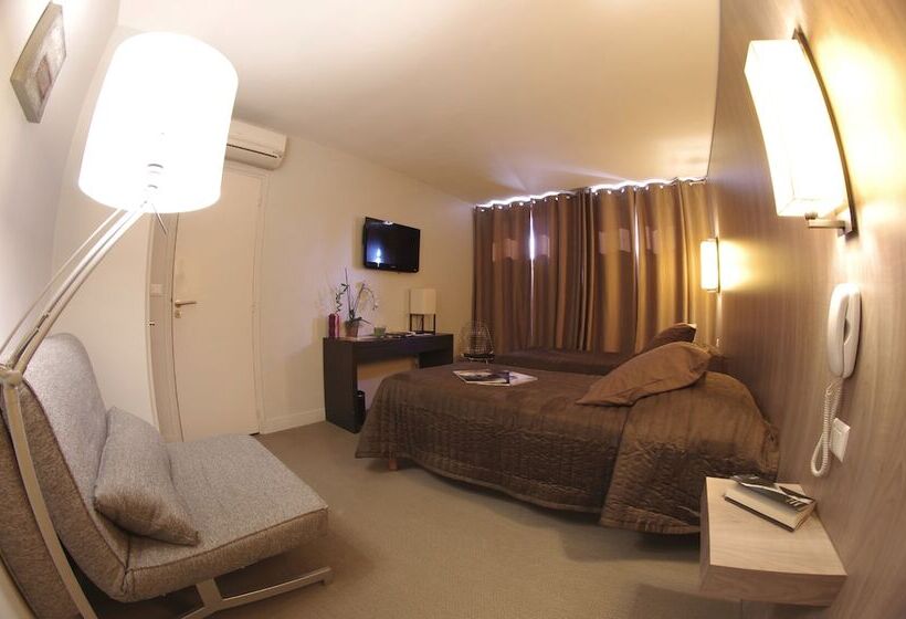 Quarto Triplo Estandar, Bliss Hôtel