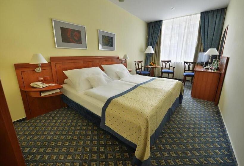 اتاق استاندارد, Ramada Prague City Centre