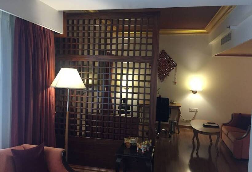 سوییت اجرایی, Vivanta Vadodara