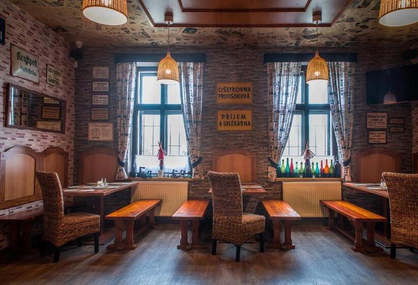 Апартаменты 1 Спальня, Restaurace Stará Lípa