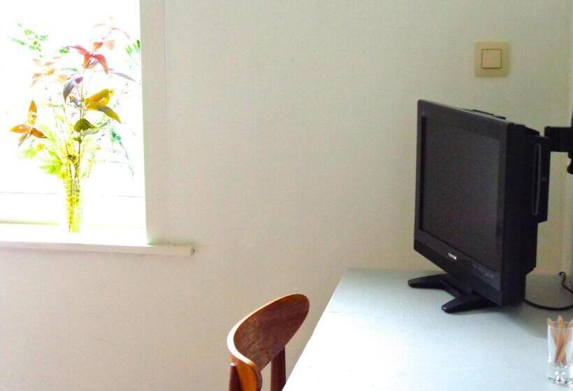 اتاق استاندارد, B&b La Chambre Du Zodiaque