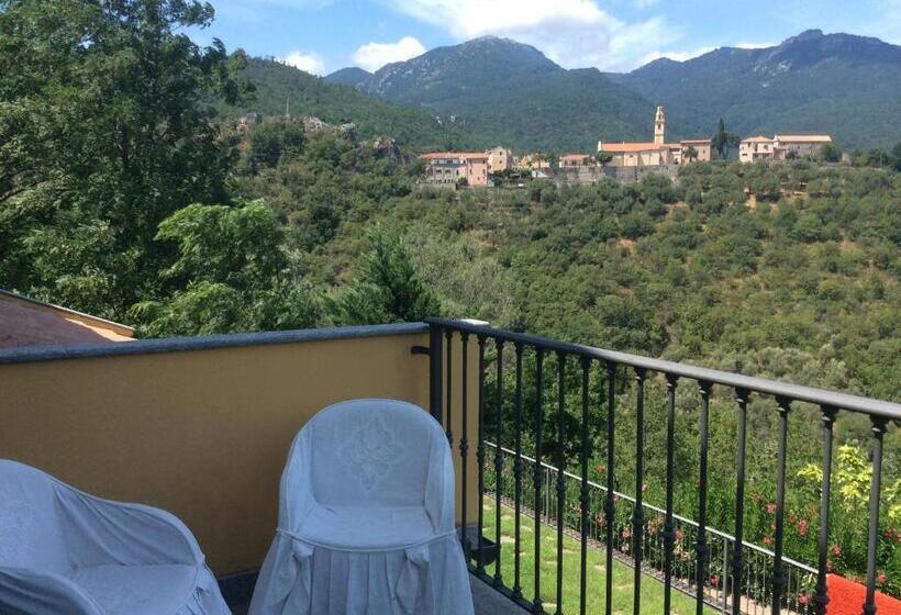 Номер Deluxe, L Acacia B&b