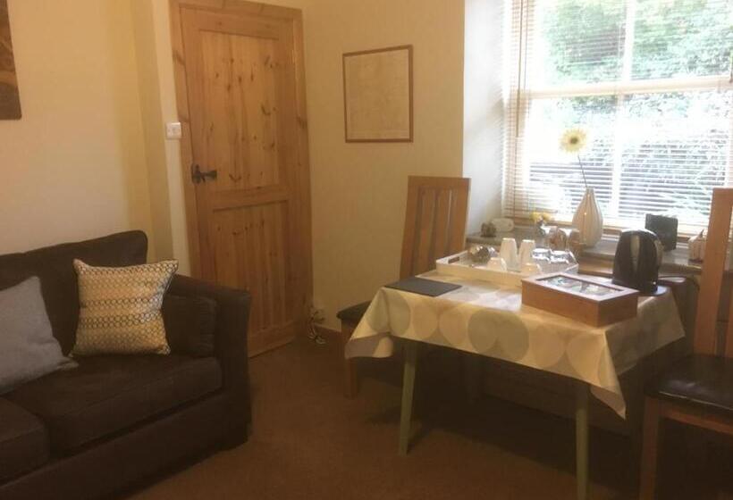 Номер Стандарт Вид на Сад, Garth Engan Private Self Contained B&b With Garden Area