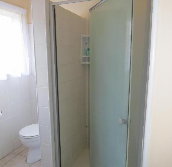 Апартаменты 2 Спальни, 4 Rothman Street B&b