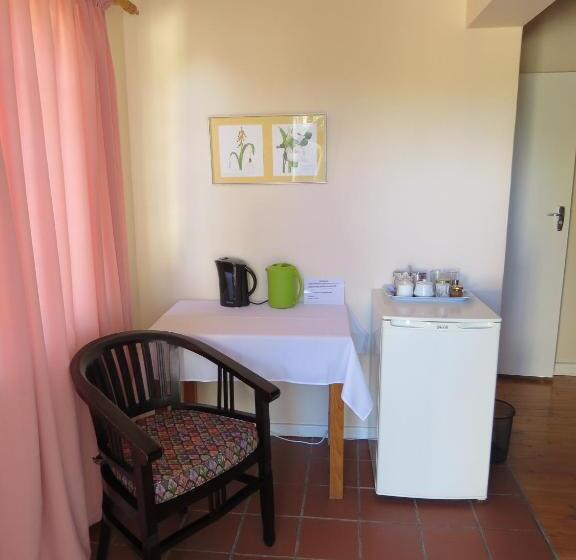 Студия Стандарт, 4 Rothman Street B&b