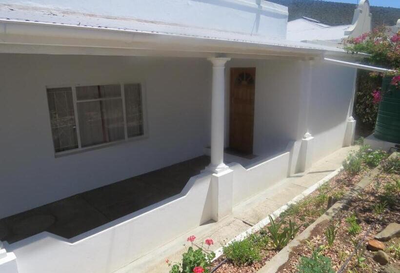 Студия Стандарт, 4 Rothman Street B&b