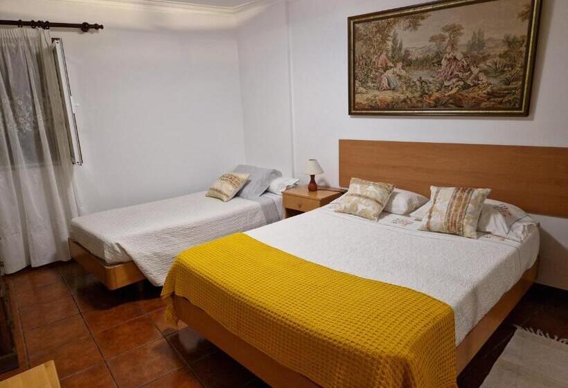 Estúdio Familiar, Casa Dos Santos Alojamento   Guest House