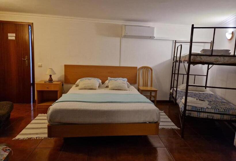 Quarto Familiar, Casa Dos Santos Alojamento   Guest House