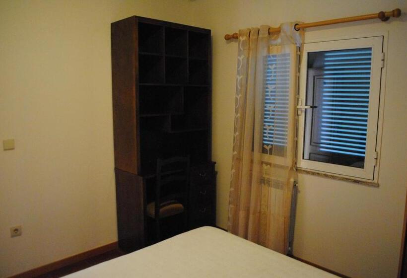 Quarto Standard Banheira Exterior, Casa Dos Santos Alojamento   Guest House