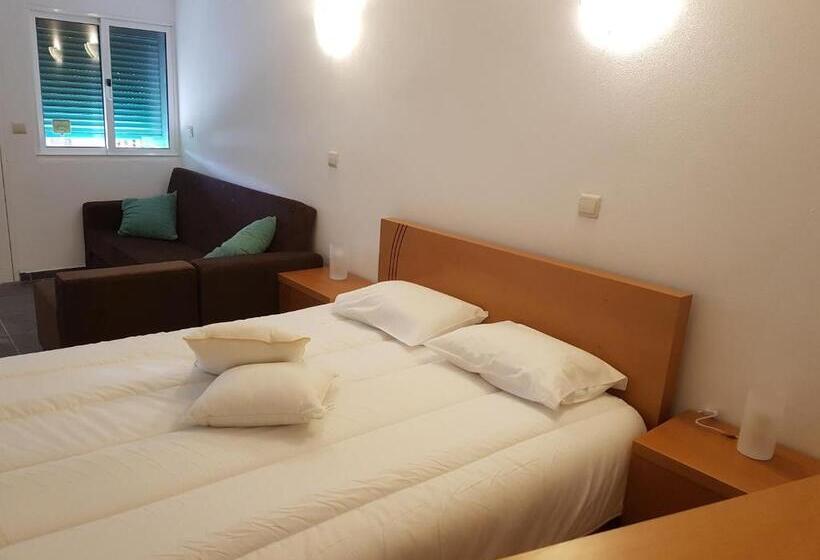 Семейное Студио, Casa Dos Santos Alojamento   Guest House