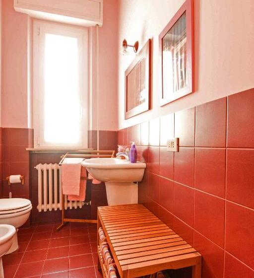 اتاق استاندارد چهار تخته, B&b Casa Fuori Casa 200 Mt Dal Casello Autostradale