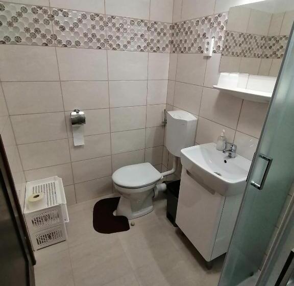 Апартаменты 1 Спальня, Joós Apartman
