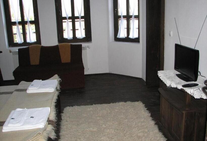 Номер Стандарт Трехместный, Family Hotel Kalifer