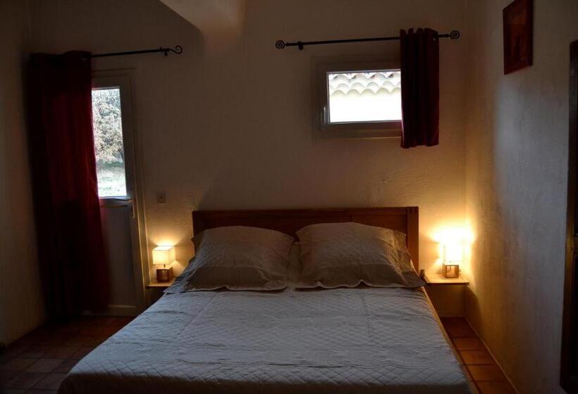 Номер Стандарт, Auberge D Anais