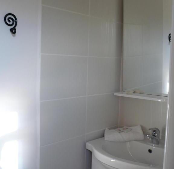 Номер Стандарт, Auberge D Anais
