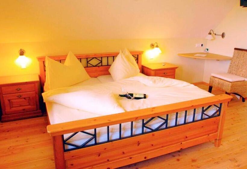 Семейные Апартаменты, Weingut Winzerhof Gästezimmer Grebenz