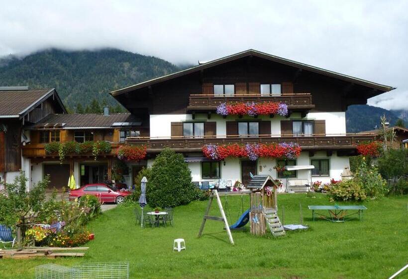 آپارتمان 1 خوابه با بالکن, Wiesingbauer