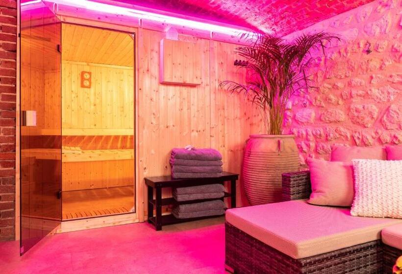 Студия Классика, Townhouse Trouville   Appart Hotel & Studios