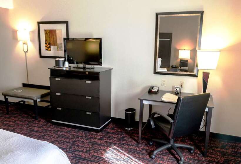 스탠다드 룸, Doubletree By Hilton Monroe Township Cranbury