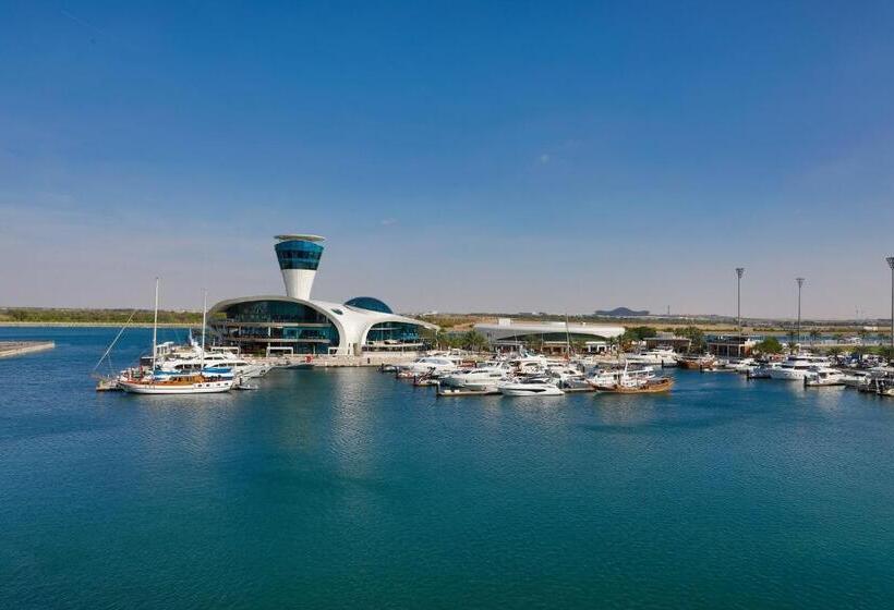 Номер Стандартный с Видом, W Abu Dhabi  Yas Island