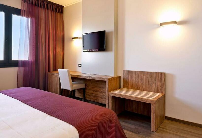 اتاق استاندارد با چشم‌انداز دریاچه, Dña Monse Hotel Spa & Golf