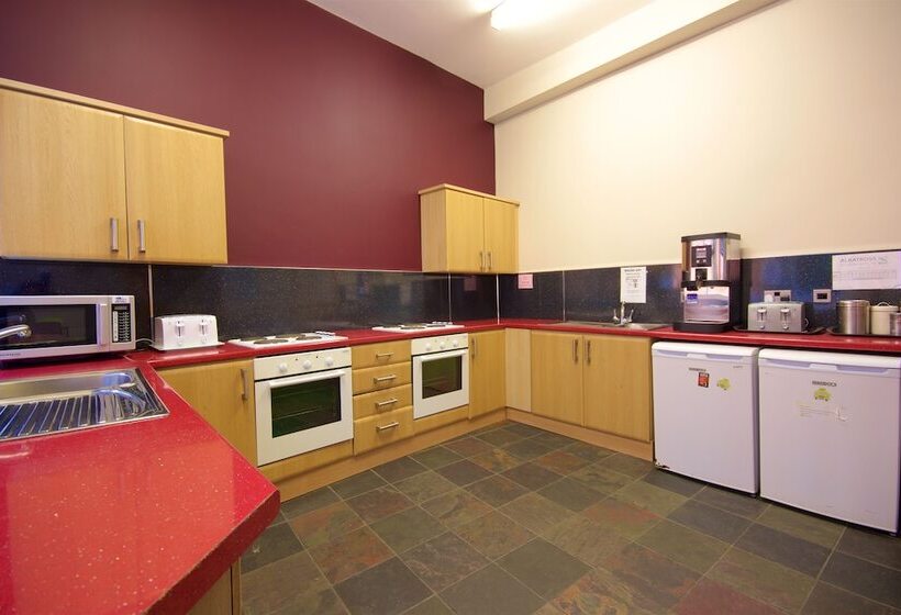 Кровать в Общей Комнате, Albatross Hostel