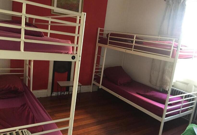 Семейный Номер, Embassie Backpackers