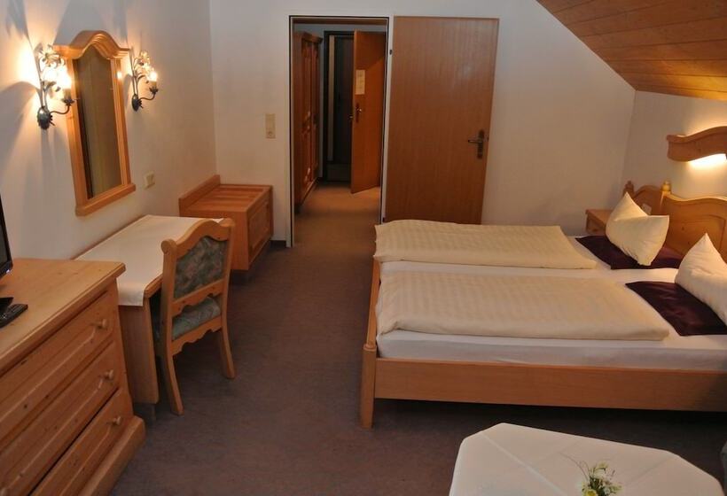 Номер Стандарт Вид на Горы, Gruberhof Innsbruck Igls B&b