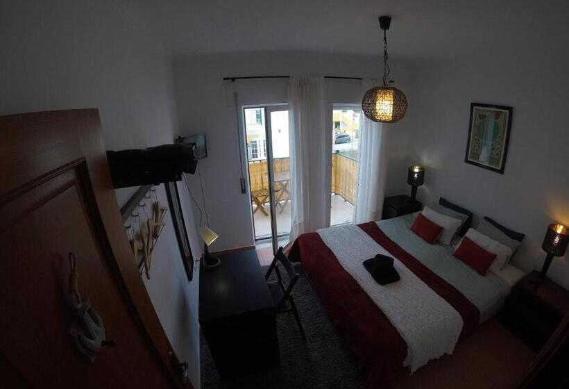 חדר סטנדרט חדר אמבטיה משותף, Peniche Surf Lodge 1