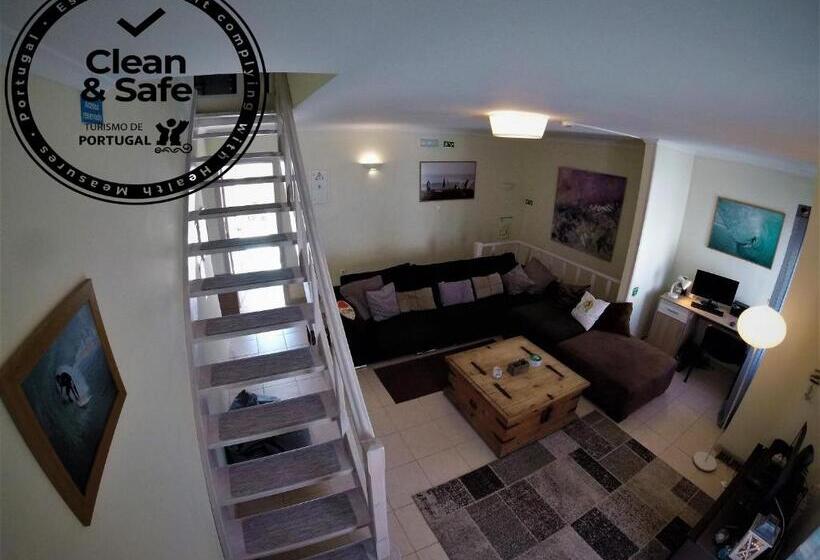 חדר משפחתי חדר אמבטיה משותף, Peniche Surf Lodge 1