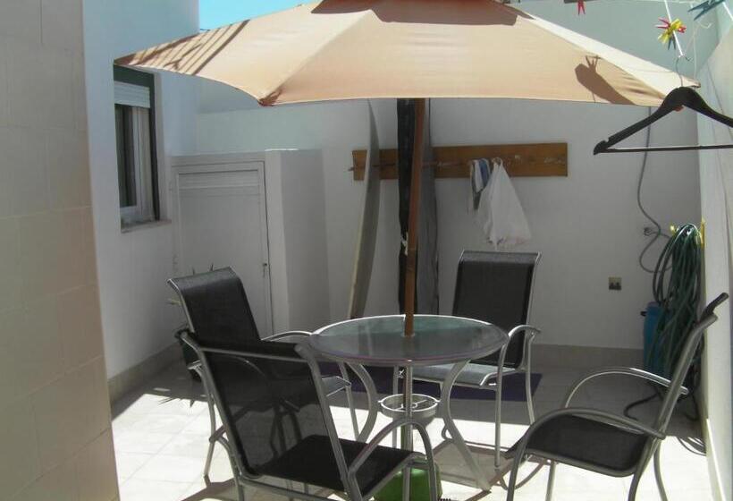 חדר סטנדרט יחיד, Peniche Surf Lodge 1