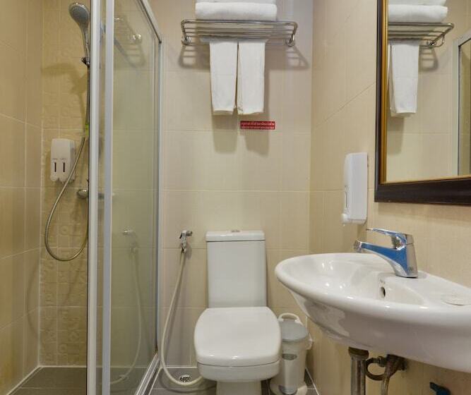 Quarto Deluxe, Arawana Express Chinatown