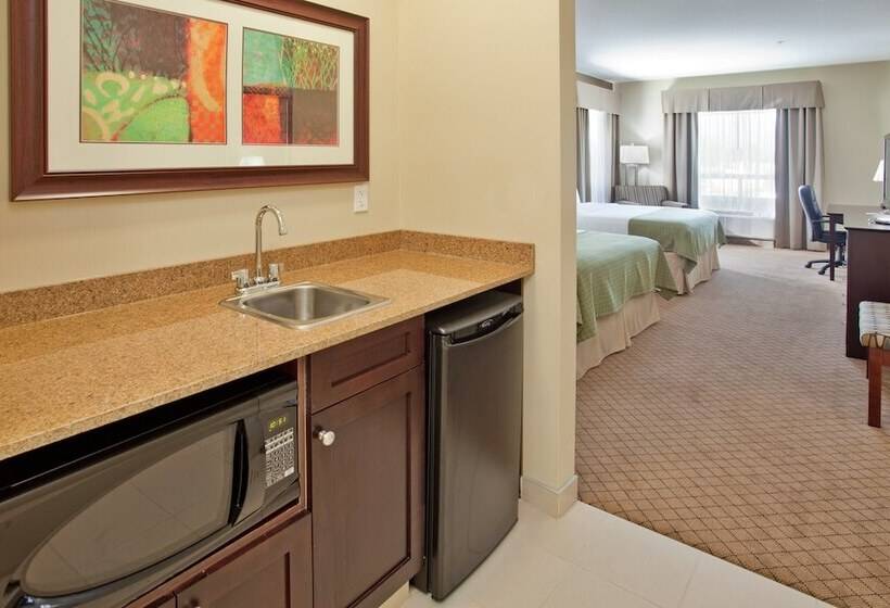 ２ダブルベッドのスタンダードルーム, Holiday Inn Hotel And Suites Kamloops, An Ihg