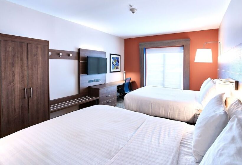 Люкс, Holiday Inn Express Hotel & Suites Dieppe Airport, An Ihg
