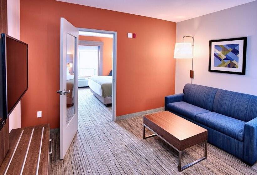 Люкс, Holiday Inn Express Hotel & Suites Dieppe Airport, An Ihg