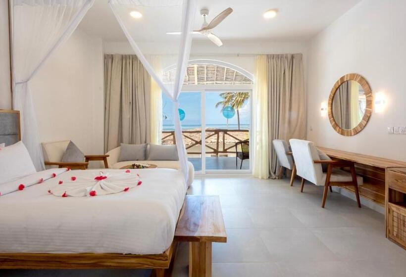 اتاق سوپریور با چشم‌انداز دریا, Royal Mandarin Hotel & Resort