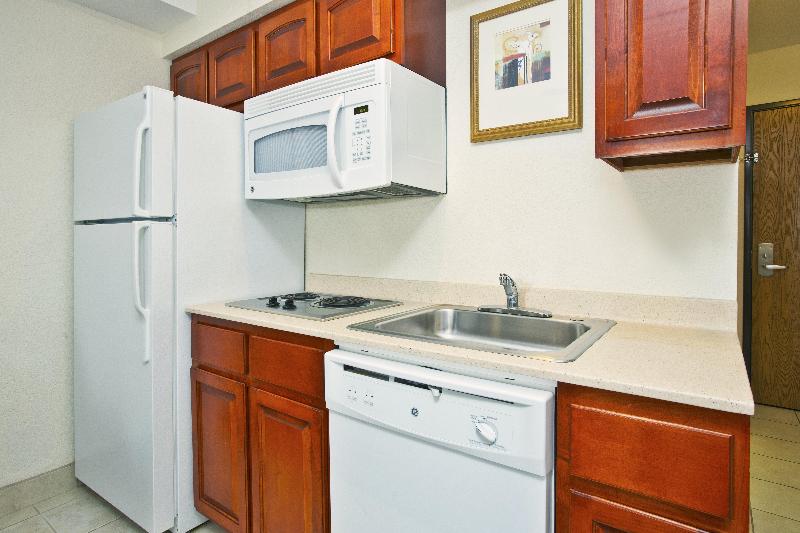 Люкс Кровать Кинг, Holiday Inn Express Hotel & Suites Petoskey, An Ihg