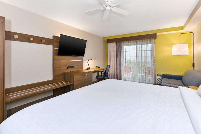 Стандартный Номер Кровать Кинг, Holiday Inn Express Hotel & Suites Petoskey, An Ihg