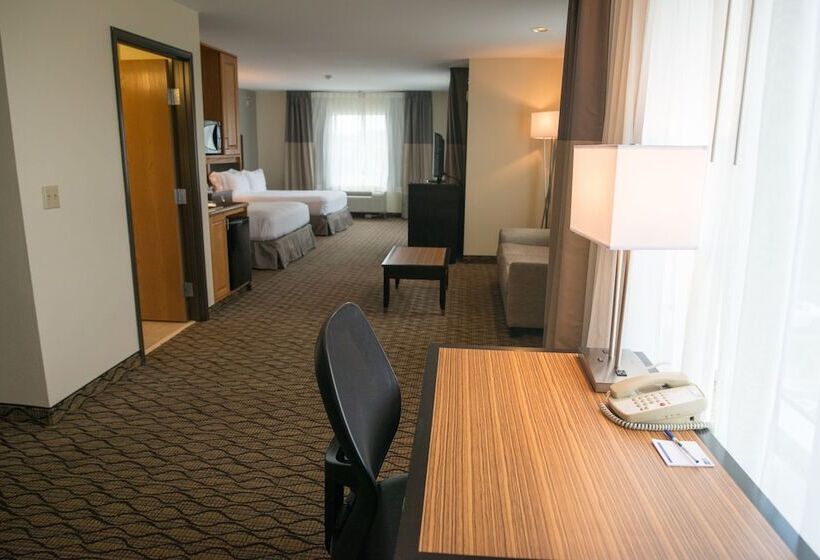 Президентский Люкс, Holiday Inn Express Hotel & Suites Chanhassen By Ihg