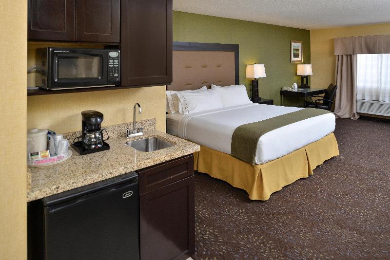 适合残疾人使用的标准间, Holiday Inn Express Hotel & Suites Charlotte, An Ihg
