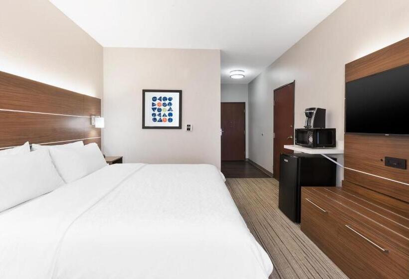 Номер Стандарт Кровать Кинг Адаптированный для Инвалидов, Holiday Inn Express And Suites Three Rivers, An Ihg