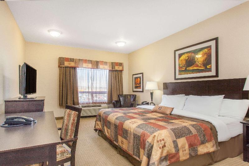 Стандартный Номер Кровать Кинг, Ramada By Wyndham Pincher Creek