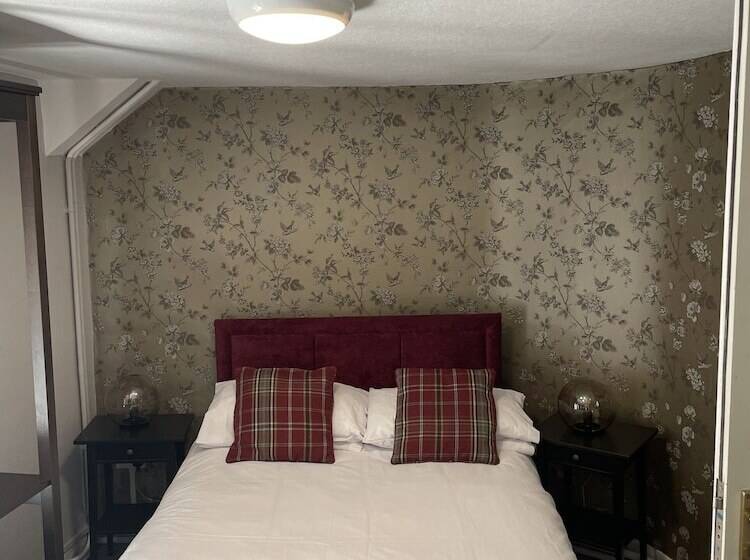 스탠다드 룸, The Fountain Inn & Riverside Restaurant