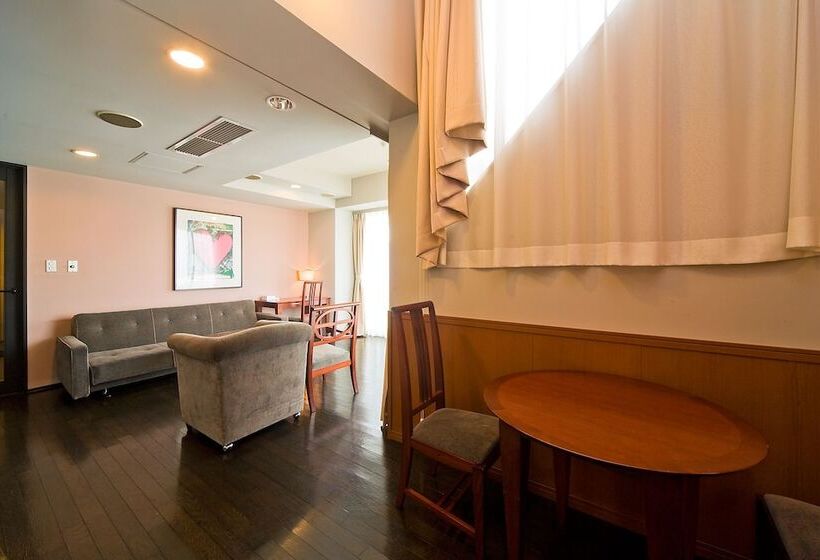 Люкс, The Residential Suites Fukuoka