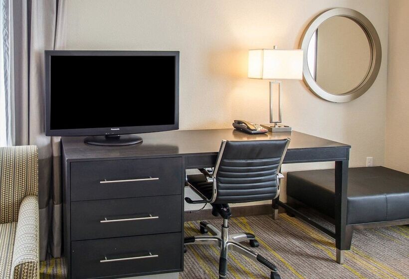 Люкс Superior, Comfort Suites Miami Airport North