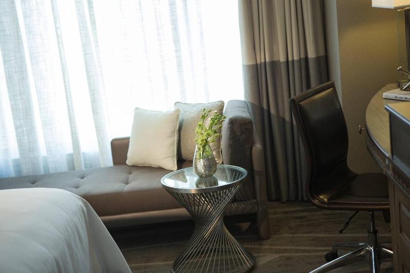 Номер Executive Кровать Кинг, Renaissance Tampa International Plaza