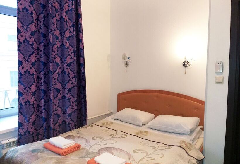 اتاق استاندارد با بالکن, Sokroma Goodnight