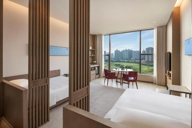 带大床的套房, Springhill Suites Alexandria Southwest