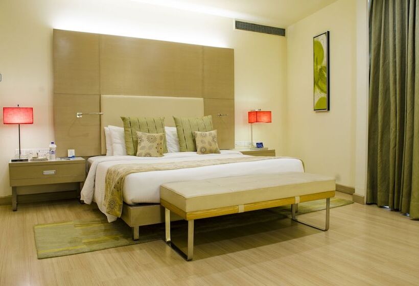 Номер бизнес-класса, Radisson Blu Hotel, Greater Noida